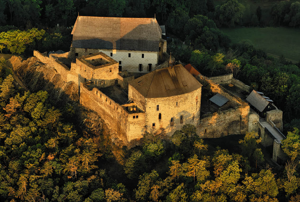 Kniha NP “PAM TKY LETECKY - Libor Sv  ek" - 1. vyd n  2024, Photographer: Libor Svacek; box@fotosvacek.cz; Mobile: +420 602428001