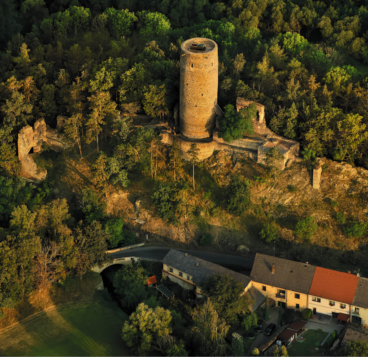 Kniha NP “PAM TKY LETECKY - Libor Sv  ek" - 1. vyd n  2024, Photographer: Libor Svacek; box@fotosvacek.cz; Mobile: +420 602428001