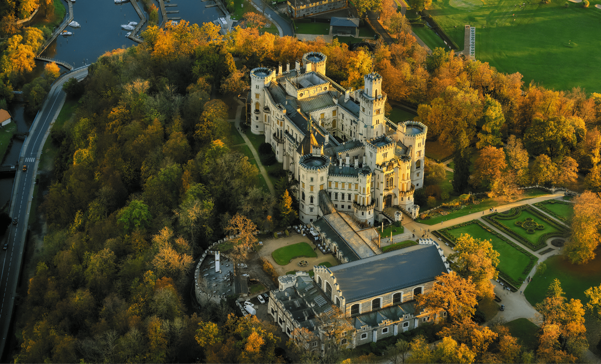 Kniha NP “PAM TKY LETECKY - Libor Sv  ek" - 1. vyd n  2024, Photographer: Libor Svacek; box@fotosvacek.cz; Mobile: +420 602428001