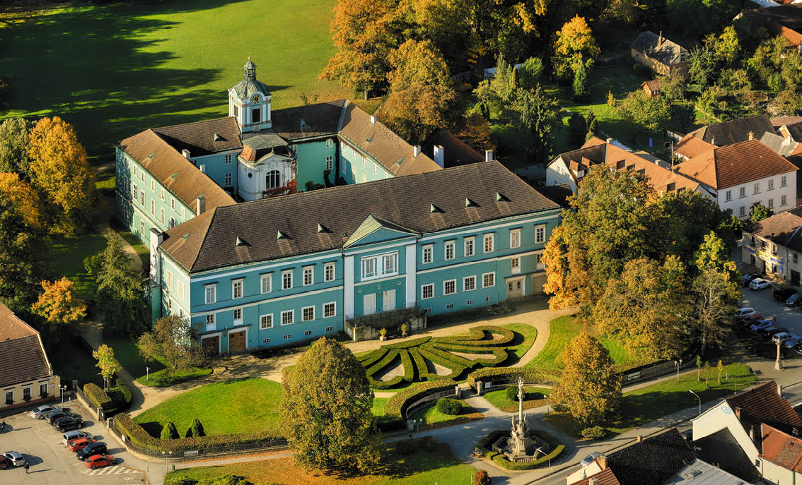 Kniha NP “PAM TKY LETECKY - Libor Sv  ek" - 1. vyd n  2024, Photographer: Libor Svacek; box@fotosvacek.cz; Mobile: +420 602428001