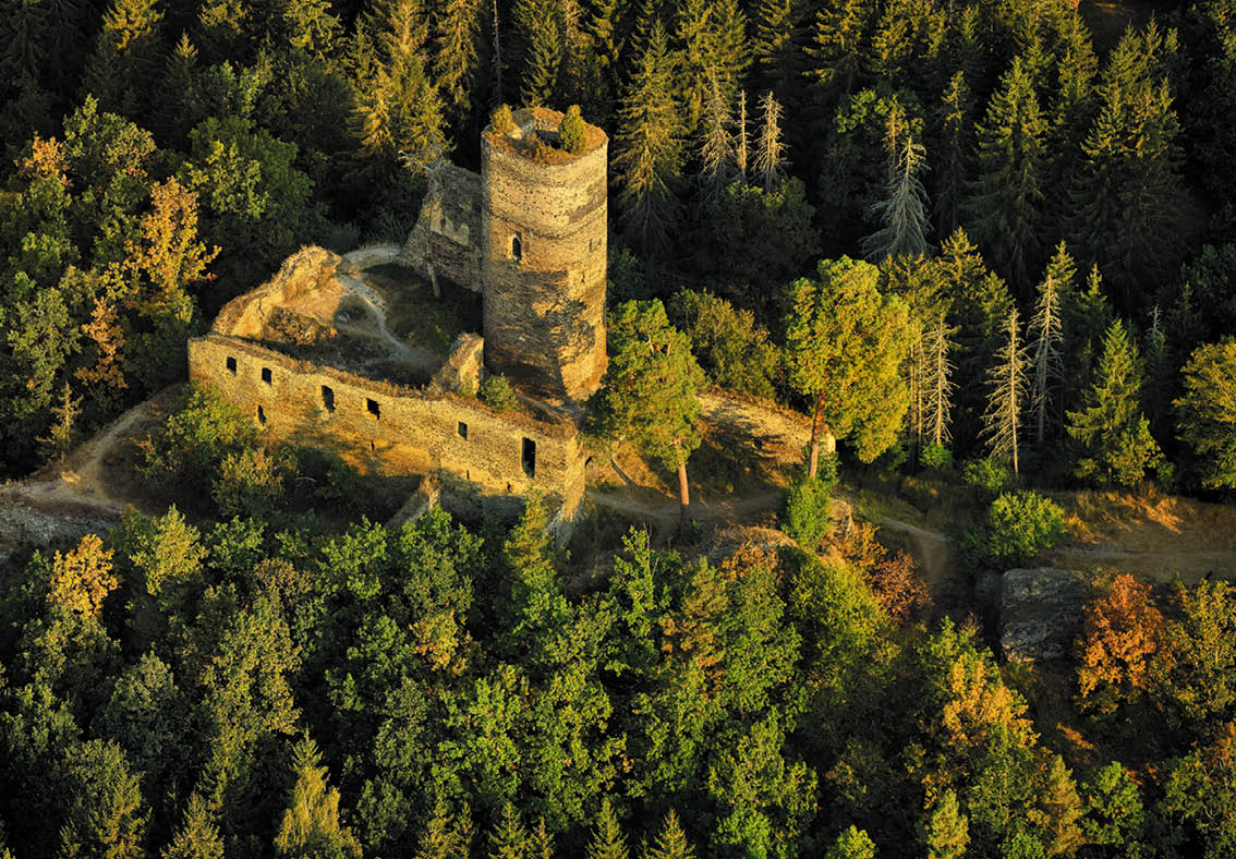 Kniha NP “PAM TKY LETECKY - Libor Sv  ek" - 1. vyd n  2024, Photographer: Libor Svacek; box@fotosvacek.cz; Mobile: +420 602428001