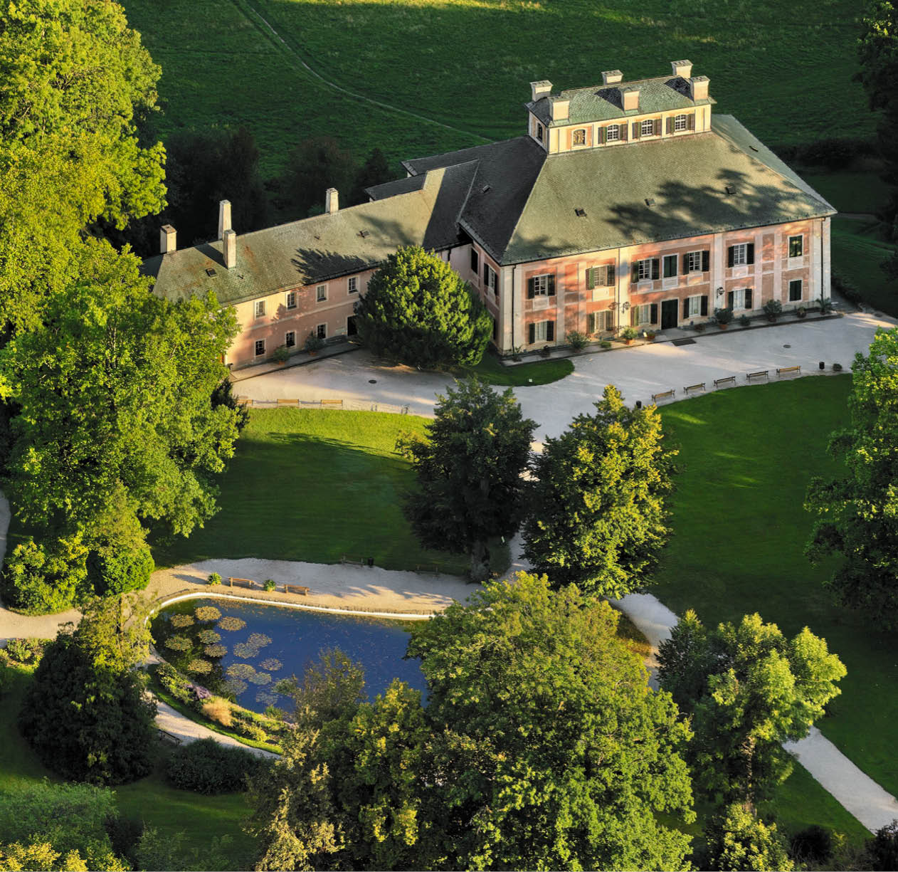 Kniha NP “PAM TKY LETECKY - Libor Sv  ek" - 1. vyd n  2024, Photographer: Libor Svacek; box@fotosvacek.cz; Mobile: +420 602428001