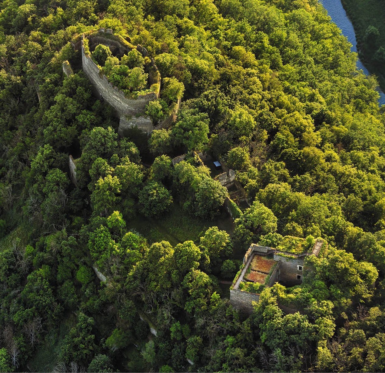 Kniha NP “PAM TKY LETECKY - Libor Sv  ek" - 1. vyd n  2024, Photographer: Libor Svacek; box@fotosvacek.cz; Mobile: +420 602428001