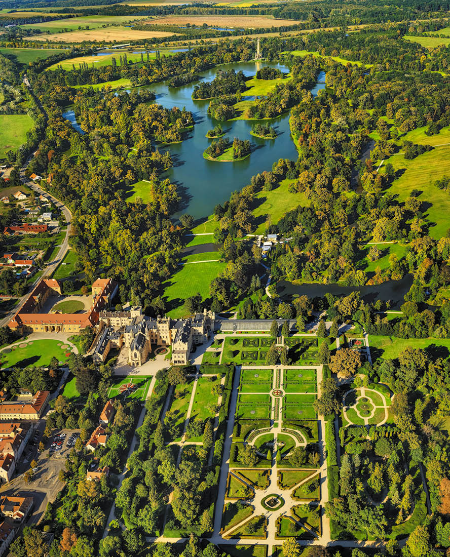 Kniha NP “PAM TKY LETECKY - Libor Sv  ek" - 1. vyd n  2024, Photographer: Libor Svacek; box@fotosvacek.cz; Mobile: +420 602428001