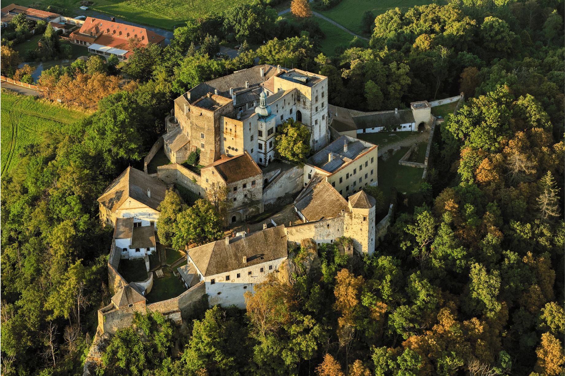 Kniha NP “PAM TKY LETECKY - Libor Sv  ek" - 1. vyd n  2024, Photographer: Libor Svacek; box@fotosvacek.cz; Mobile: +420 602428001