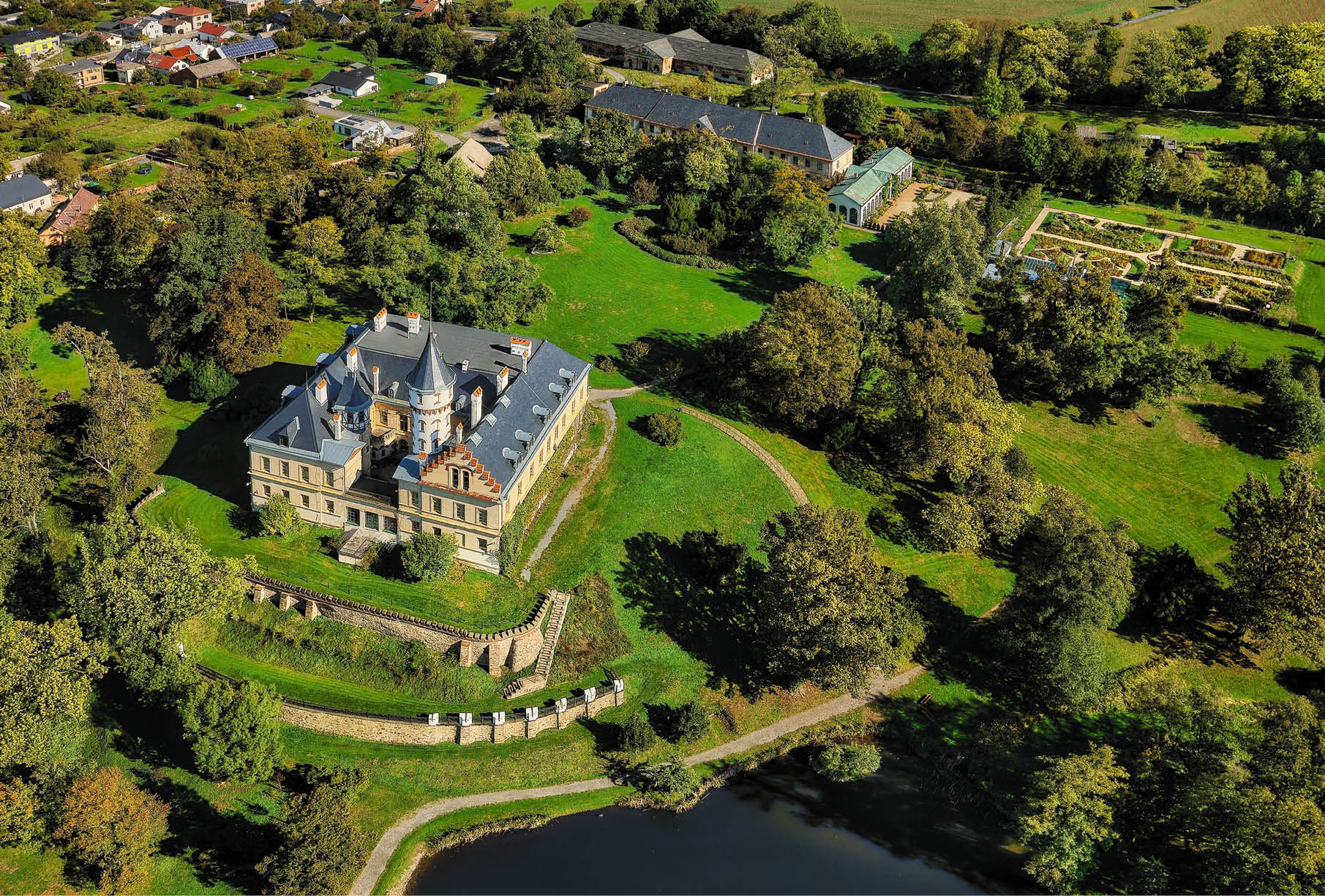 Kniha NP “PAM TKY LETECKY - Libor Sv  ek" - 1. vyd n  2024, Photographer: Libor Svacek; box@fotosvacek.cz; Mobile: +420 602428001