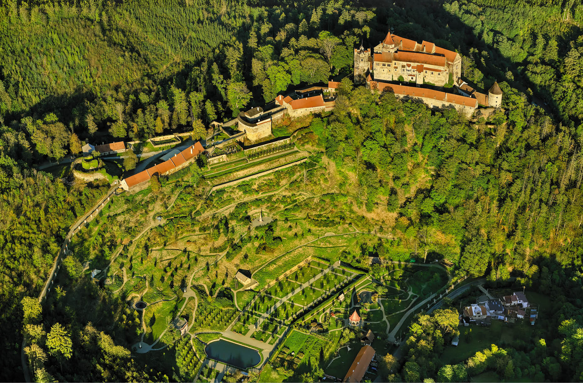 Kniha NP “PAM TKY LETECKY - Libor Sv  ek" - 1. vyd n  2024, Photographer: Libor Svacek; box@fotosvacek.cz; Mobile: +420 602428001