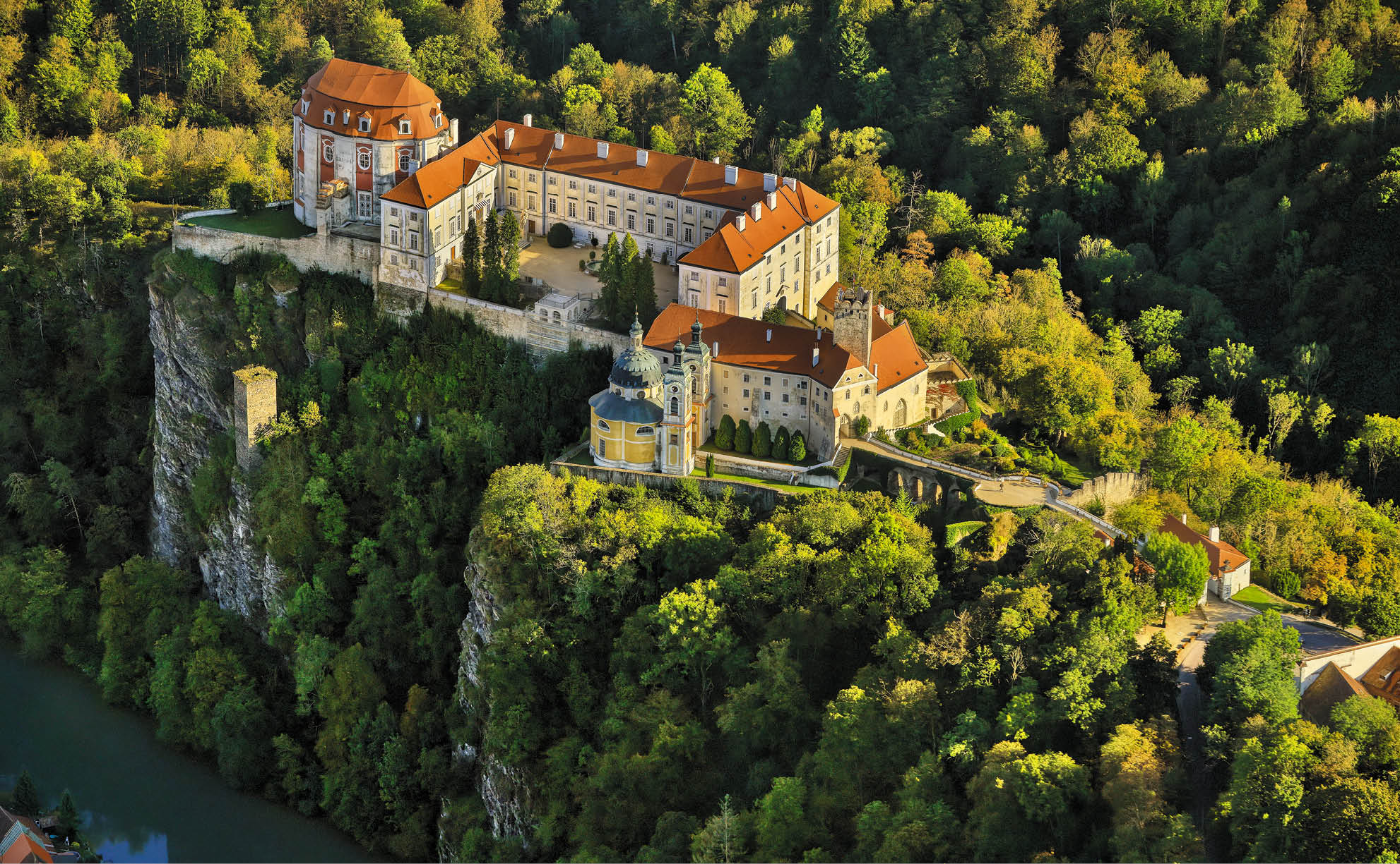 Kniha NP “PAM TKY LETECKY - Libor Sv  ek" - 1. vyd n  2024, Photographer: Libor Svacek; box@fotosvacek.cz; Mobile: +420 602428001