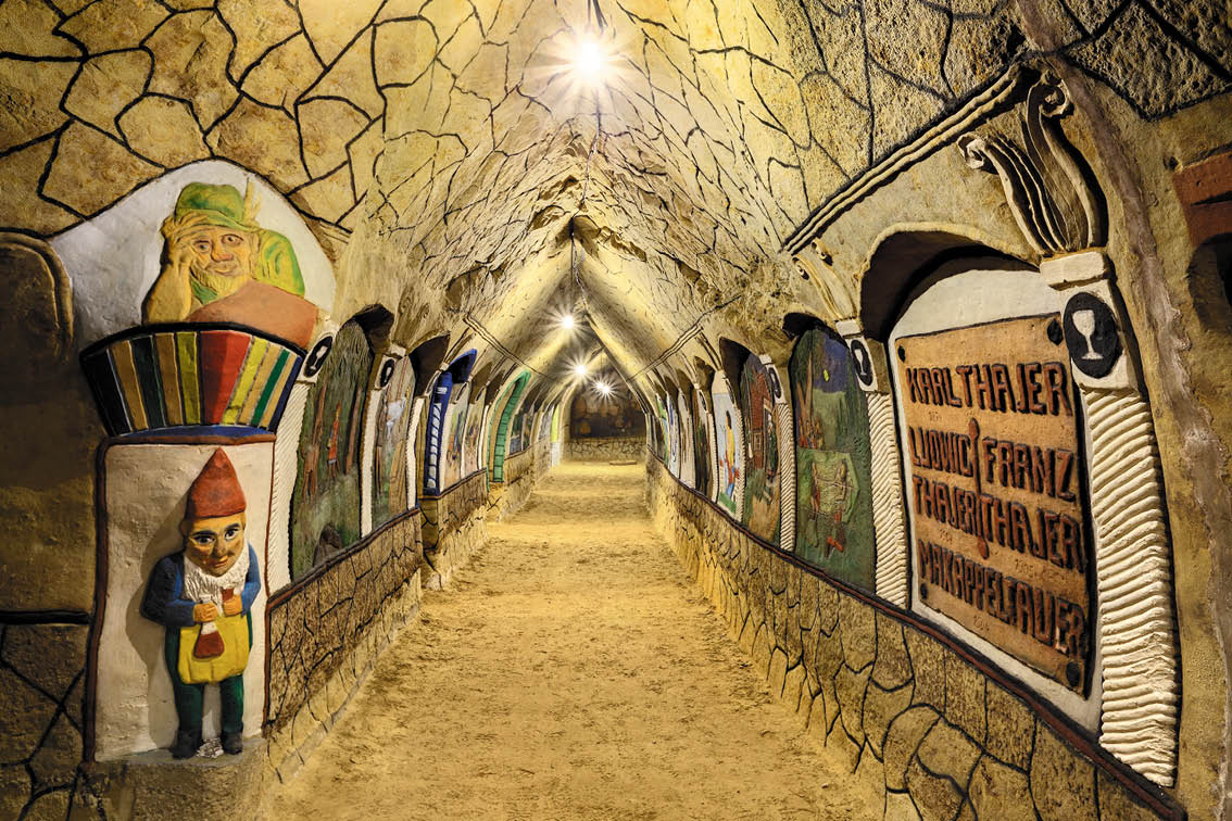 Kniha “Jizni Morava - Libor Svacek" - vydani 1., rok 2011 Photographer: Libor Svacek; box@fotosvacek.cz; Mobile: +420 602428001; 