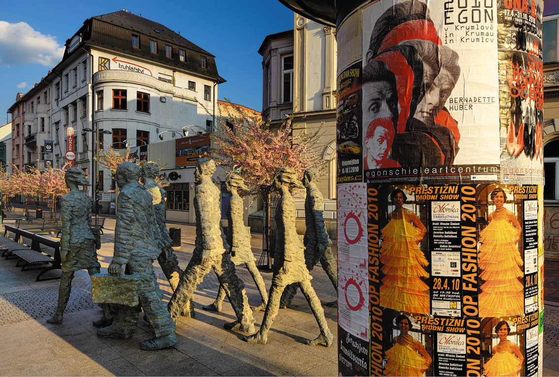 Kniha “CESKE BUDEJOVICE - Libor Svacek" - vydani 1., rok 2012 Photographer: Libor Svacek; box@fotosvacek.cz; Mobile: +420 602428001; 