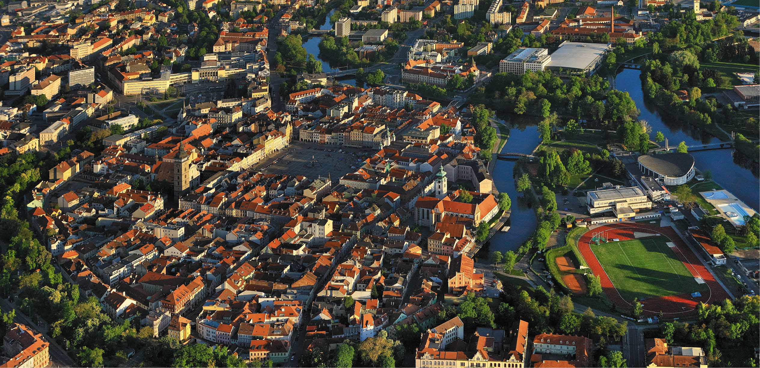 Kniha “CESKE BUDEJOVICE - Libor Svacek" - vydani 1., rok 2012 Photographer: Libor Svacek; box@fotosvacek.cz; Mobile: +420 602428001; 