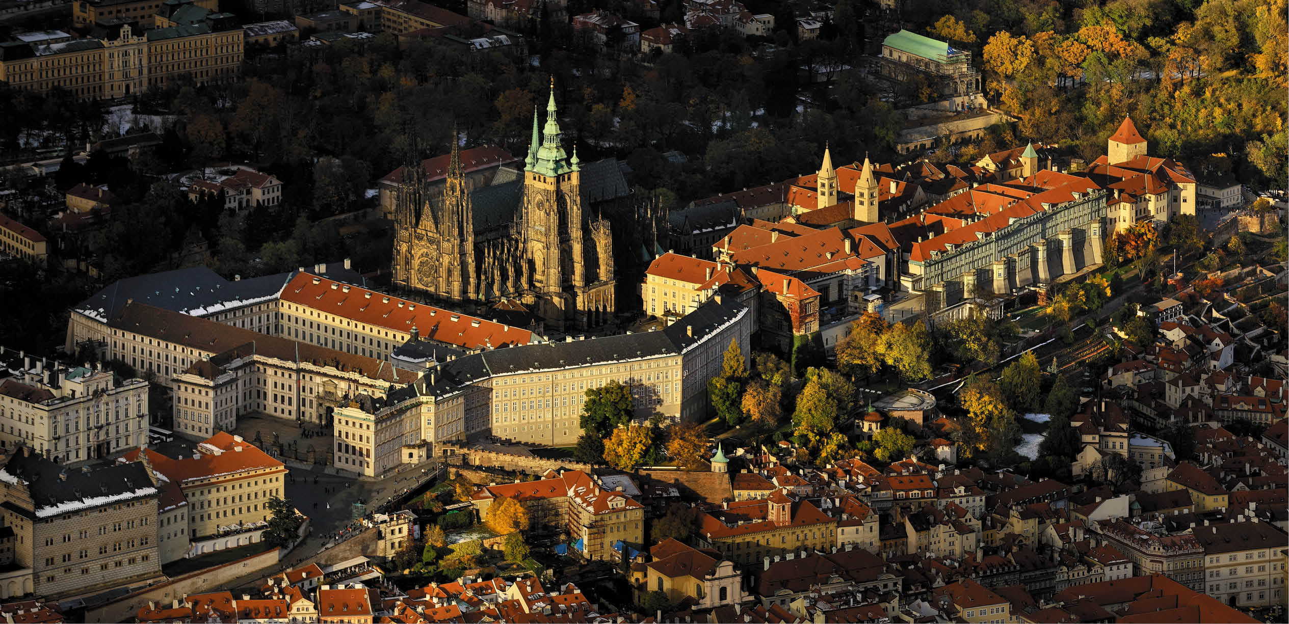 Kniha “PRAHA LETECKA - Libor Sv ek" - vyd n  1., rok 2013 Photographer: Libor Svacek; box@fotosvacek.cz; Mobile: +420 602428001; 