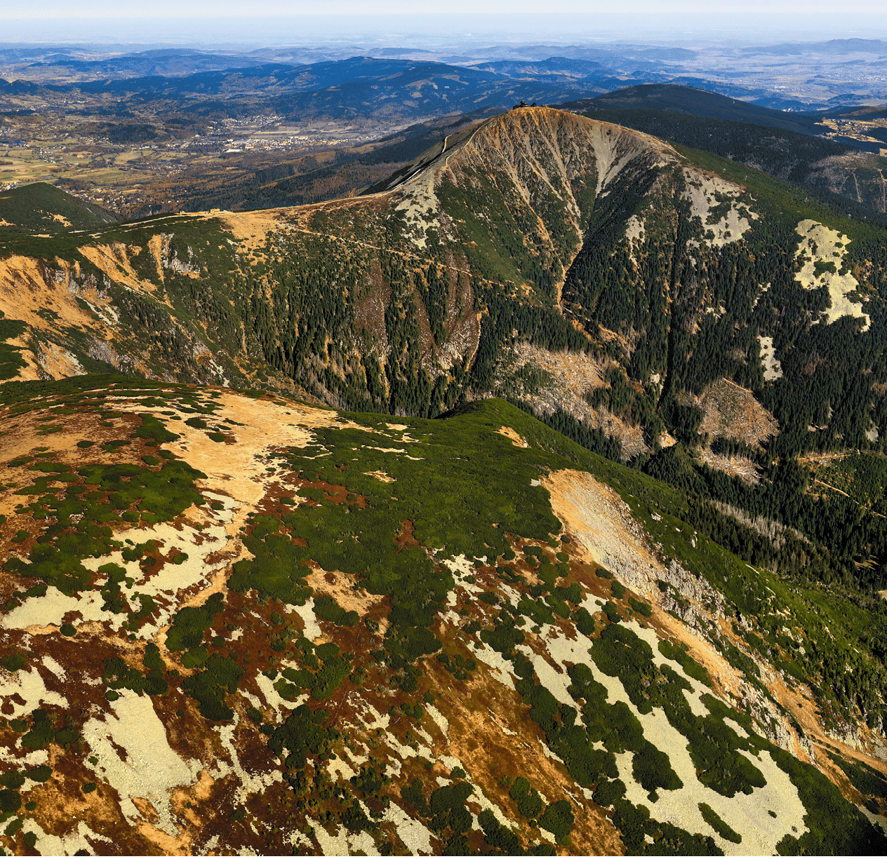 Kniha “ ESK REPUBLIKA LETECK  - Libor Sv  ek" - vyd n  1., rok 2014 Photographer: Libor Svacek; box@fotosvacek.cz; Mobile: +420 602428001; 