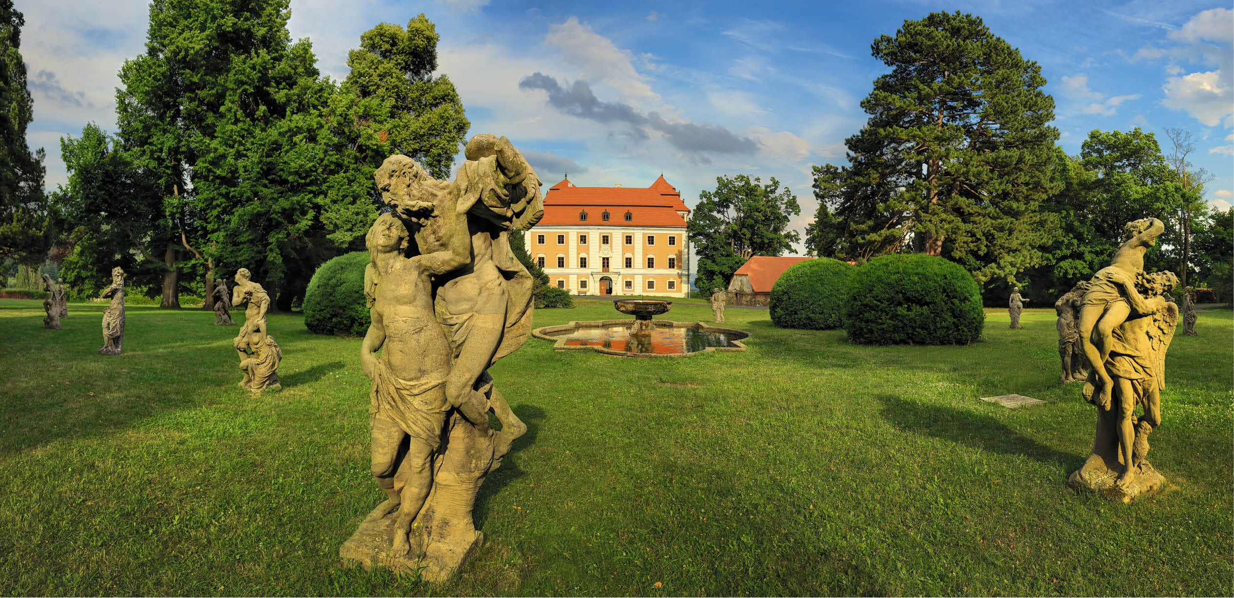 Kniha “ esk republika BAROKO - Libor Sv  ek" - prv  vyd n  rok 2017 Photographer: Libor Svacek; box@fotosvacek.cz; Mobile: +420 602428001; 