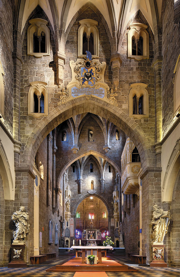 Kniha “PLZE - Libor Sv  ek" - vyd n  2., rok 2015 Photographer: Libor Svacek; box@fotosvacek.cz; Mobile: +420 602428001; 