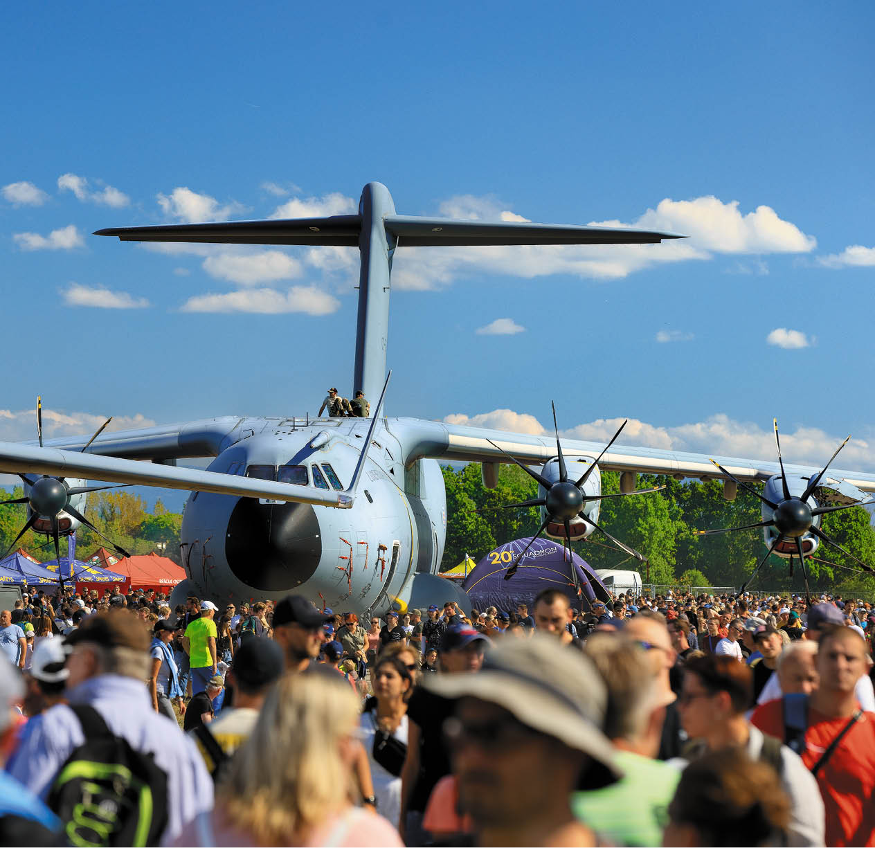 Kniha “OSTRAVA - Libor Sv ek" - 1. vyd n  2024 Photographer: Libor Svacek; box@fotosvacek.cz; Mobile: +420 602428001; 