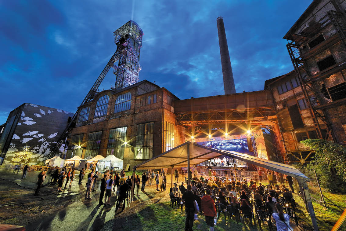 Kniha “OSTRAVA - Libor Sv ek" - 1. vyd n  2024 Photographer: Libor Svacek; box@fotosvacek.cz; Mobile: +420 602428001; 