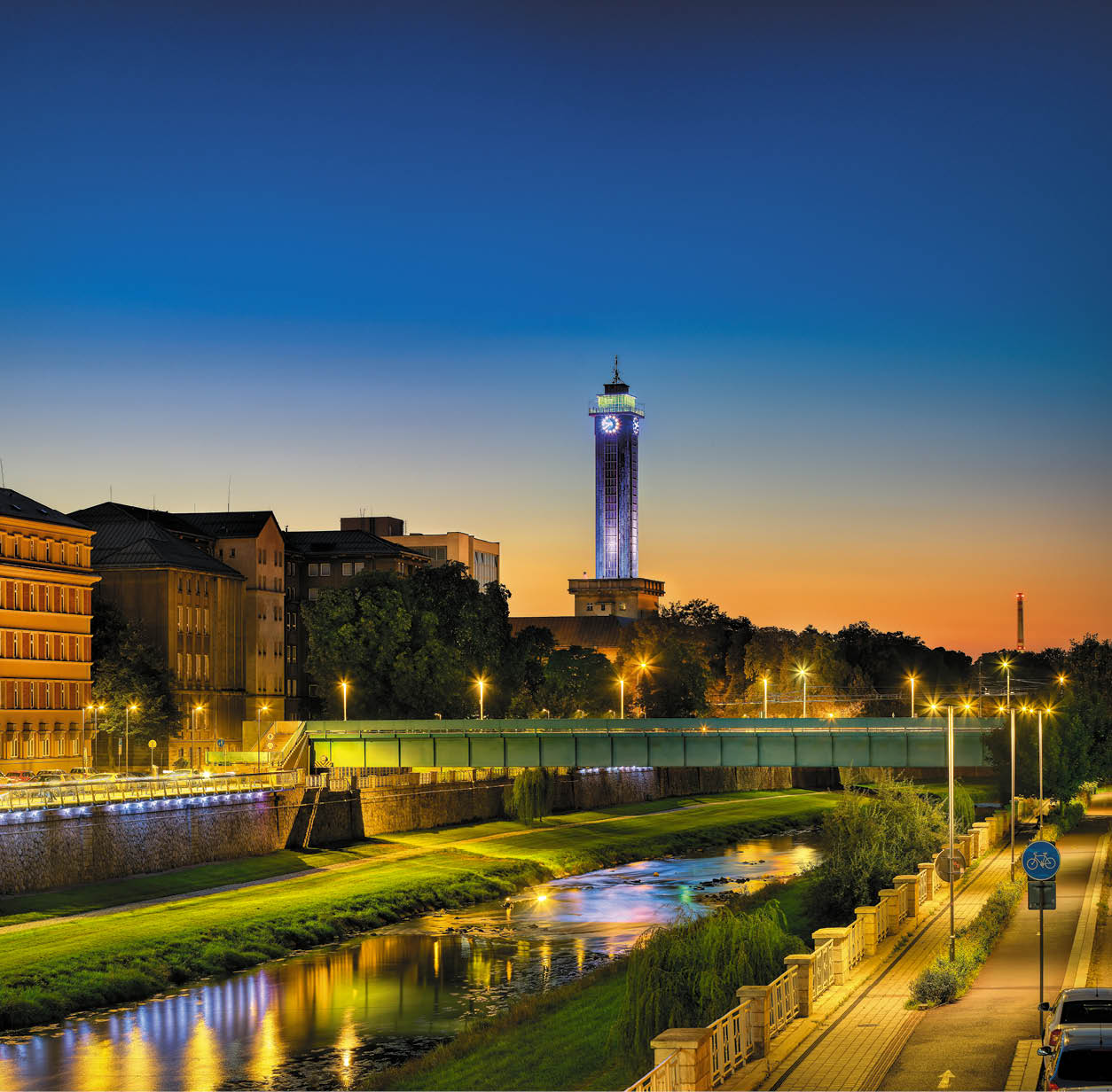 Kniha “OSTRAVA - Libor Sv ek" - 1. vyd n  2024 Photographer: Libor Svacek; box@fotosvacek.cz; Mobile: +420 602428001; 