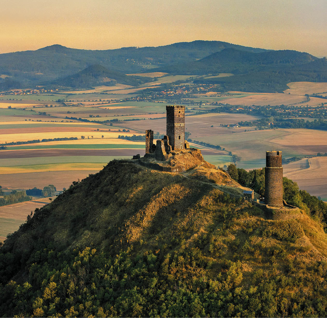 Kniha NP “PAM TKY LETECKY - Libor Sv  ek" - 1. vyd n  2024, Photographer: Libor Svacek; box@fotosvacek.cz; Mobile: +420 602428001